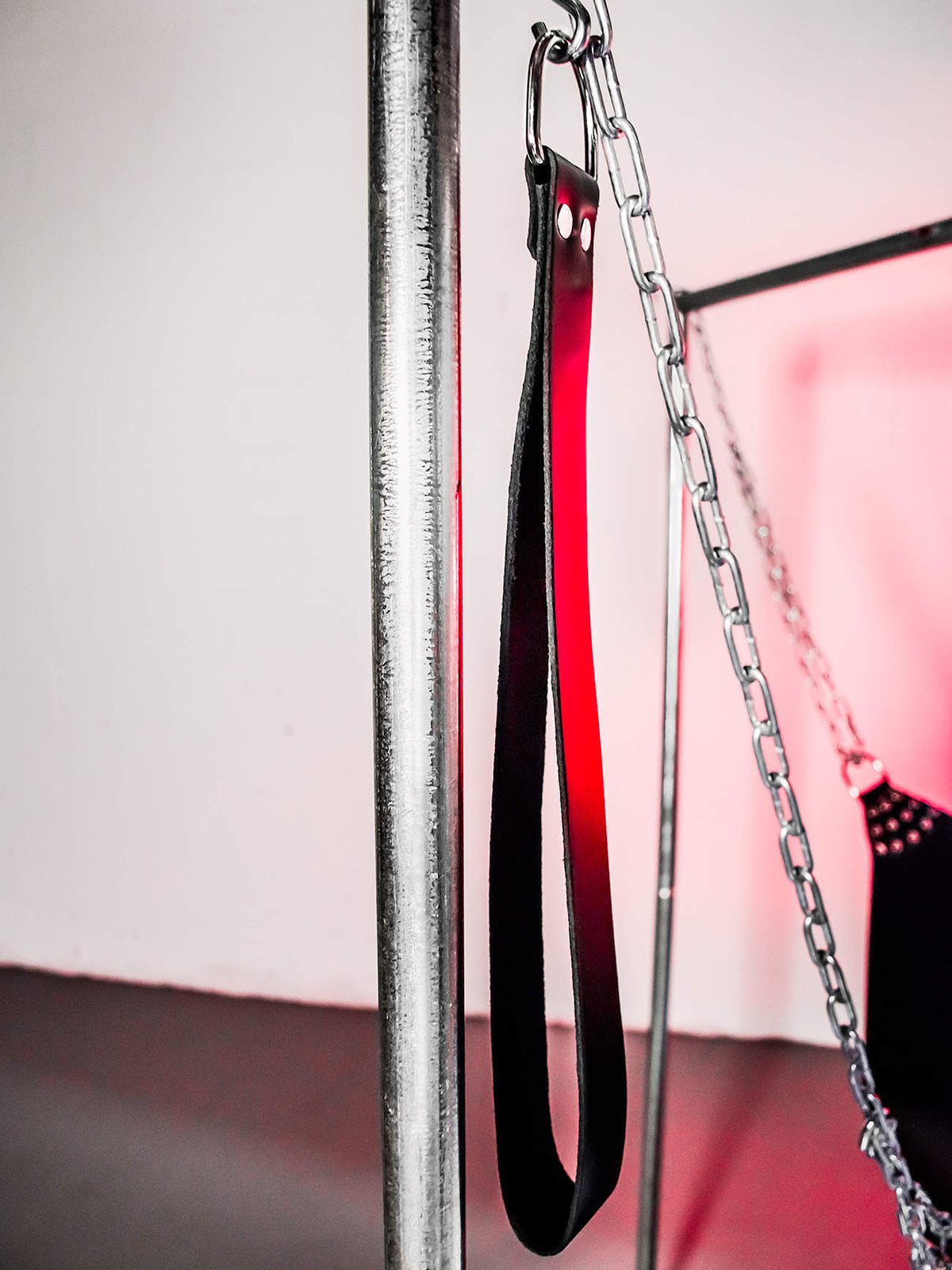 Mega-Thrust Cut Out Leather Sling + Frame Kit